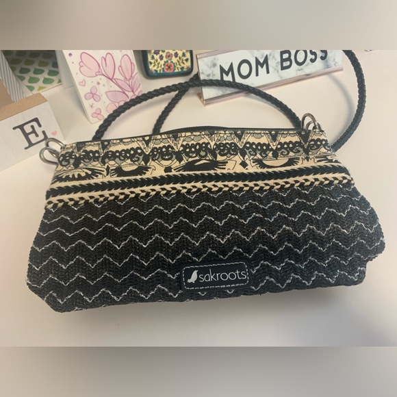 Sakroots Purse- Very Good Used Condition - Picture 5 of 16